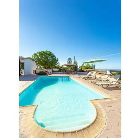 Kinousa 1 Villa